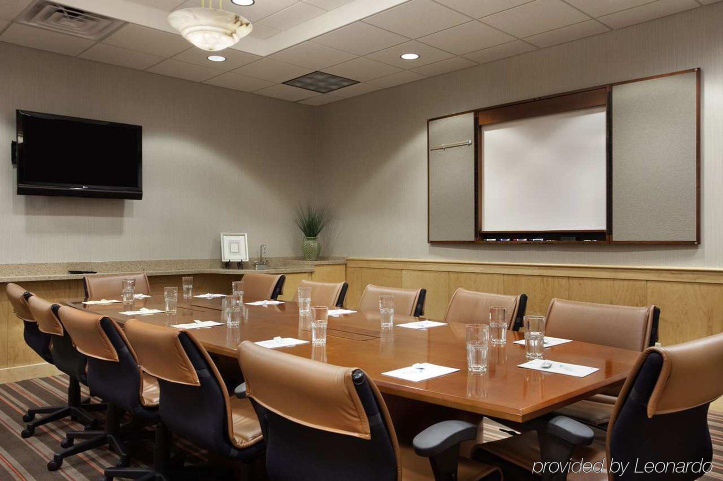Embassy Suites By Hilton Orlando Airport Afaceri foto